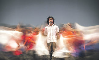 Кубинцы станцевали три истории – об агрессии, самоидентификации и любви. Фото - Johan Persson/Dance Inversion
