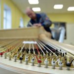 Игорь Мартыненко с сыном возродили производство редких инструментов. Фото - Наталья Онищенко