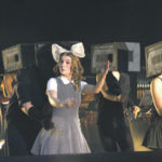 В опере «Путешествие голубой стрелы» герои – игрушки в магазине. Фото - Сергей Родионов / пресс-служба театра