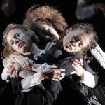 «Лебединое озеро» в постановке Майкла Кигана-Долана. Фото - Colm Hogan/dance-inversion.ru