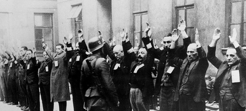 В начале 1940 года, когда нацисты загнали полмиллиона людей в гетто