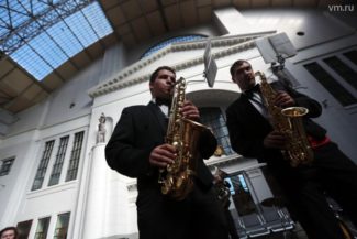 Духовой оркестр выступил на Киевском вокзале на проекте «Музыка на вокзалах» Фото - Анна Иванцова 