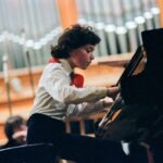 Когда был Женя маленький...Из пионера-вундеркинда Кисин превратился в великого пианиста. Фото - Александр Чумичев /Фотохроника ТАСС