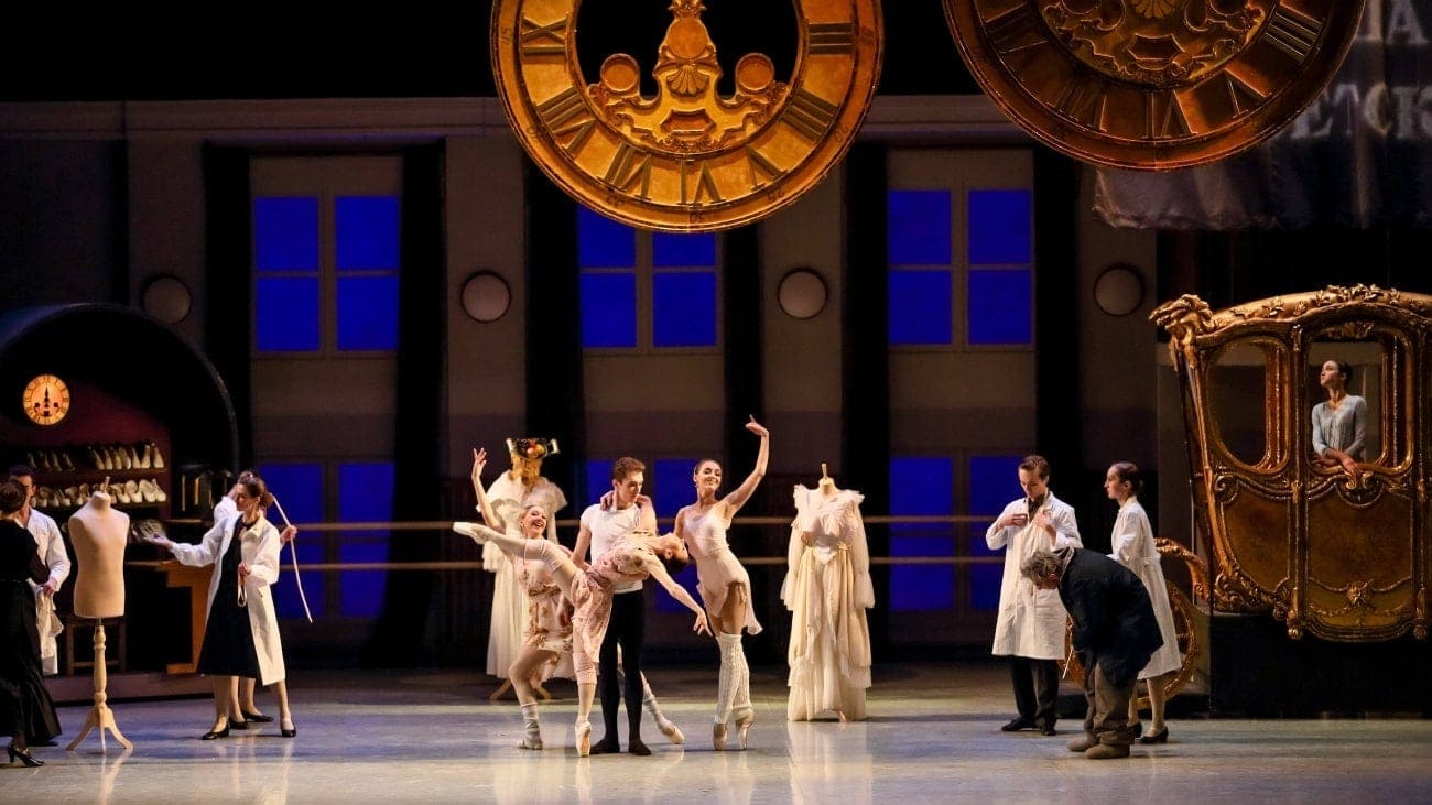 принц в балете. балет чайковского золушка. балет золушка михайловский театр. либретто балета золушка прокофьева. балет золушка прокофьев.