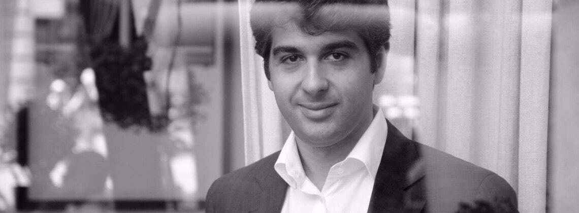 Сергей Смбатян