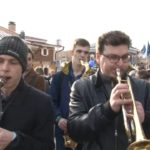 Музыкальный фестиваль в Иркутске начался с уличного шествия джазменов