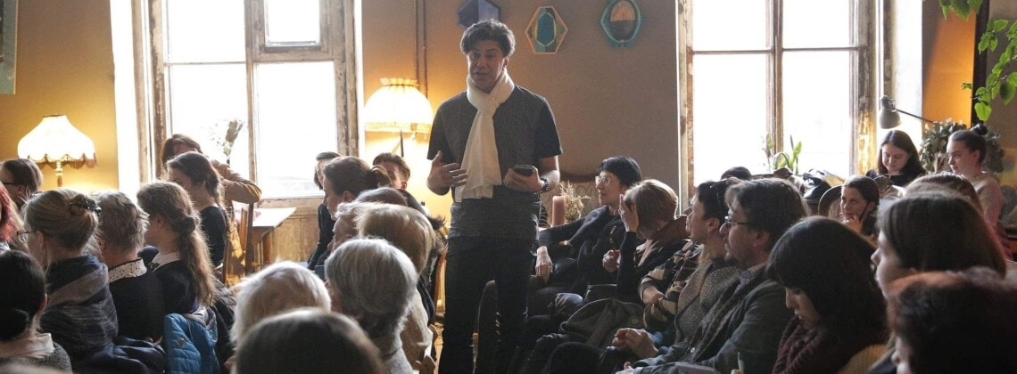 Николай Цискаридзе читает лекцию. Фото - vk.com/dance_open