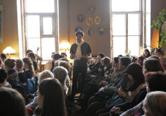 Николай Цискаридзе читает лекцию. Фото - vk.com/dance_open