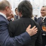 Владимир Путин и Юрий Башмет пили из одного бокала. Фото - Дмитрий Азаров
