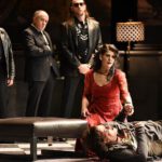 Сцена из оперы Пуччини "Тоска" в постановке Михаэля Штурмингера