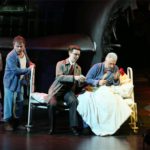 "Упавший с неба" в "Геликон-опере". Фото - Ирина Шымчак