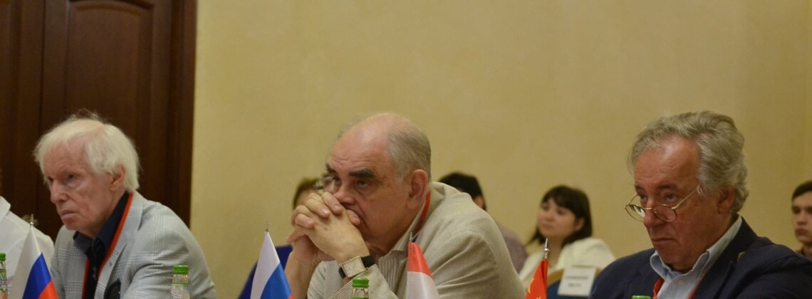 Владимир Тонха, Игорь Гаврыш, Якоб Богаарт в жюри IV Международного конкурса им. Кнушевицкого