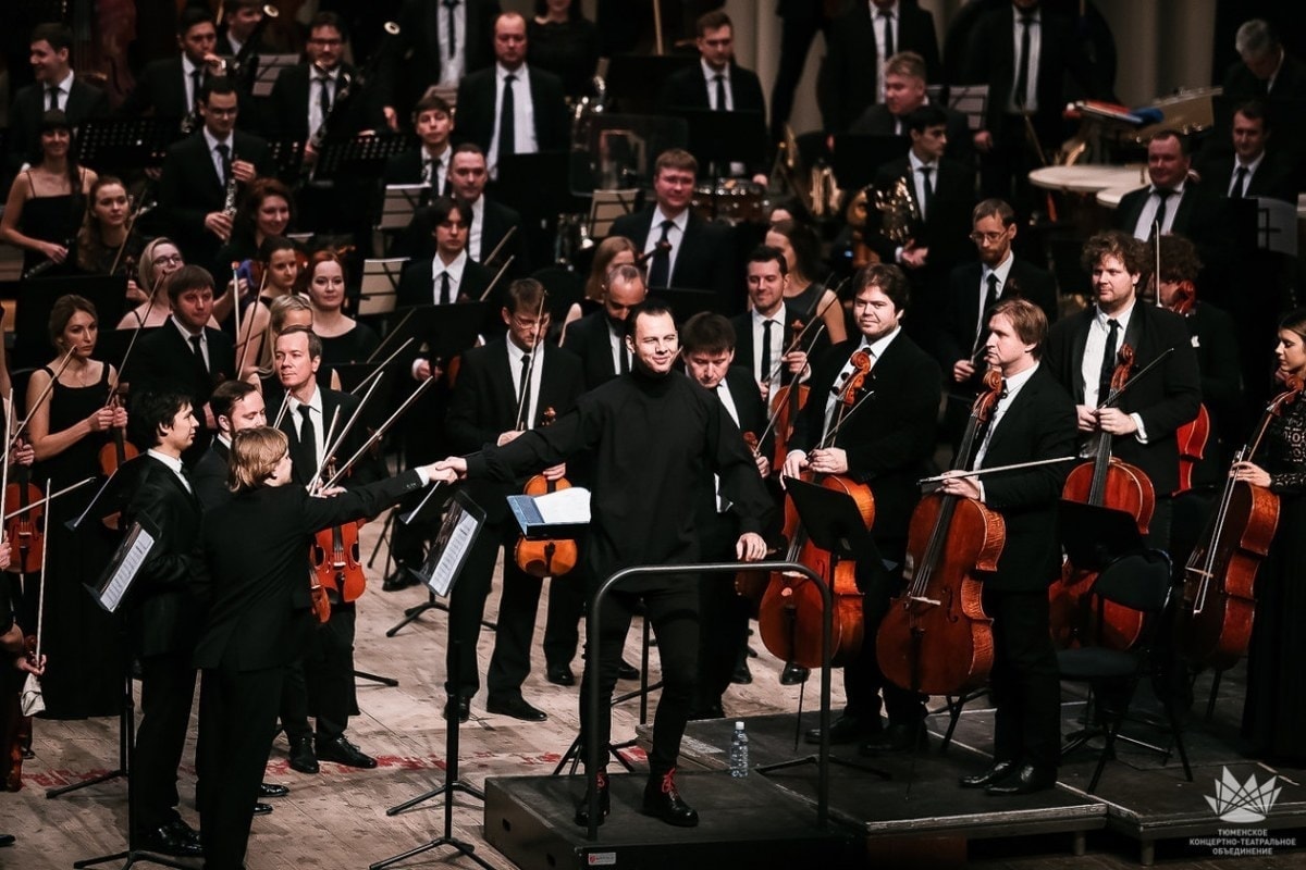 Оркестр MusicAeterna под управлением Теодора Курентзиса Оркестр MusicAeterna под управлением Теодора Курентзиса