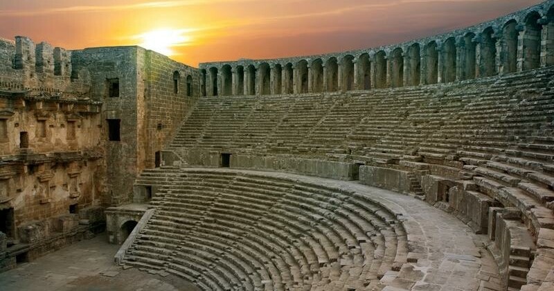 Амфитеатр в Аспендосе