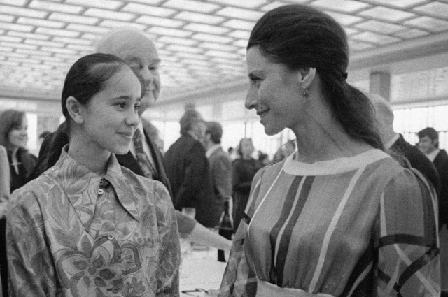 C Надеждой Павловой беседует Майя Плисецкая, 1973 год. Фото - РИА Новости/ Александр Макаров