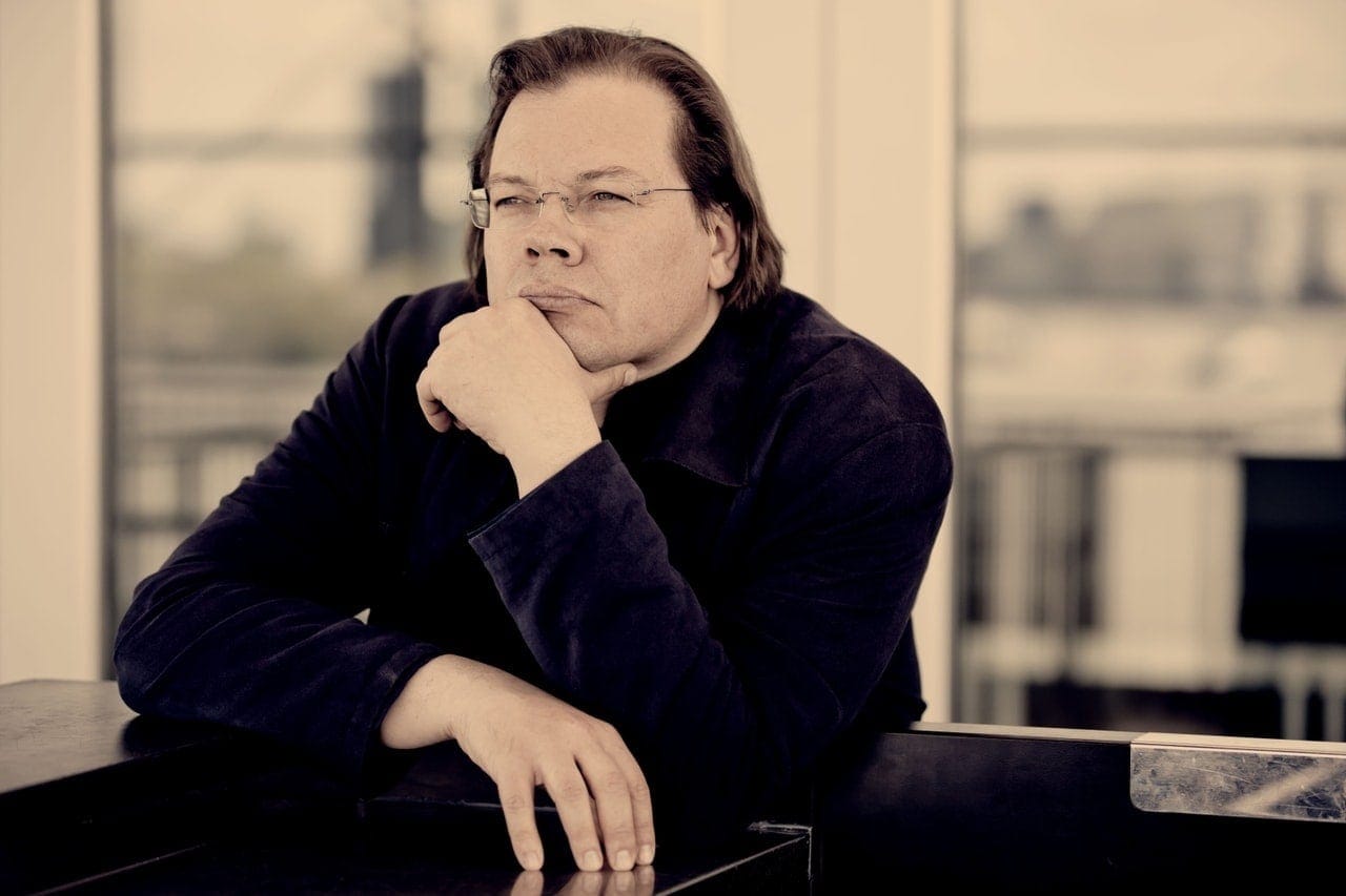 Александр Ведерников