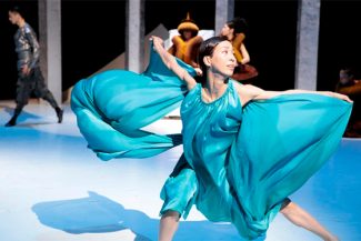 Сцена из балета «Баядерка. Пространство иллюзии». Фото - Международный фестиваль искусств «Дягилев. Постскриптум»