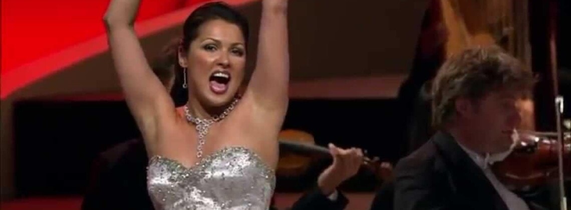 Анна Нетребко