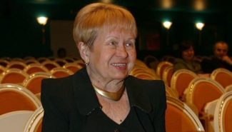 Александра Пахмутова