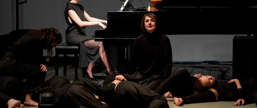 Пермский проект "Закрой мне глаза" на музыку песен композиторов разных веков исследует территорию человеческой души. Фото - Антон Завьялов