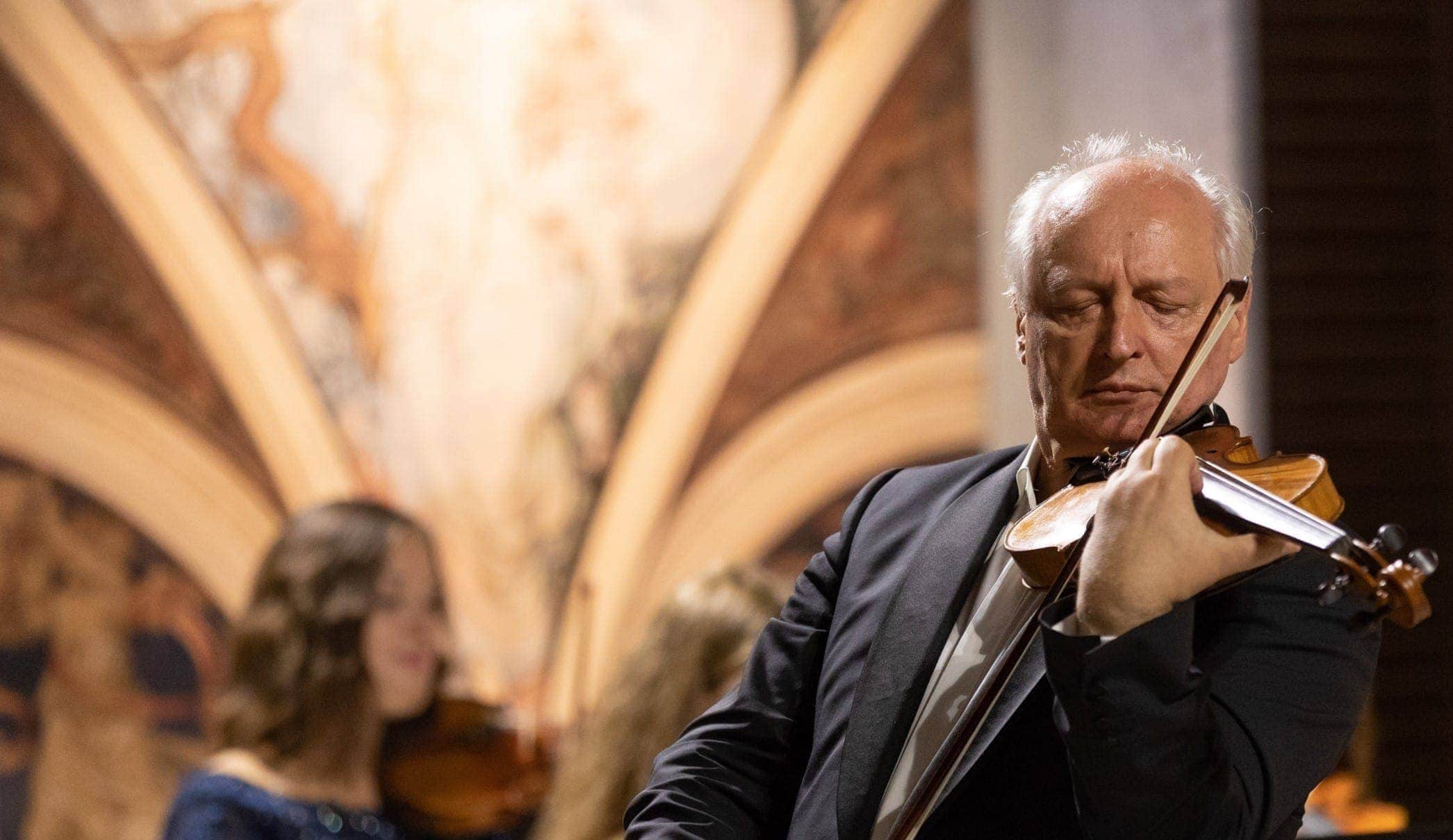 Валерий Ворона