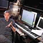 Композитор Эдуард Артемьев в домашней студии. Фото - Руслан Кривобок