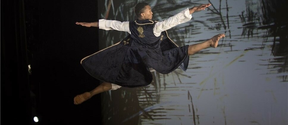 "Жизель" из Южной Африки – продукт компании The Dance Factory и ее хореографа Дада Масило. Фото - Ольга Михайлова