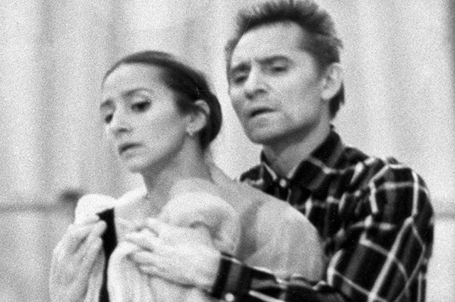 Юрий Григорович и Наталия Бессмертнова во время репетиции, 1977 год