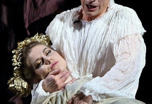 Сэмюэл Боден и Кэтрин Хоттигер в партиях Орфея и Эвридики. Фото - Ольга Кузнецова