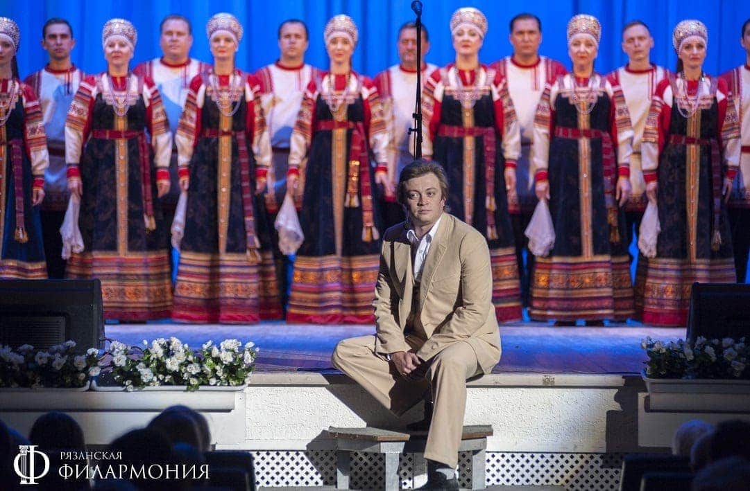 ГАРРНХ им. Е. Попова и актер Д. Мазепа. Фото - Сергей Газетов