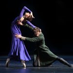 В сравнении с "Зимней сказкой" в Ковент-Гарден в Большом театре получился совсем другой спектакль. Гермиона – Ольга Смирнова, Леонт – Денис Савин. Фото - Дамир Юсупов / Большой театр