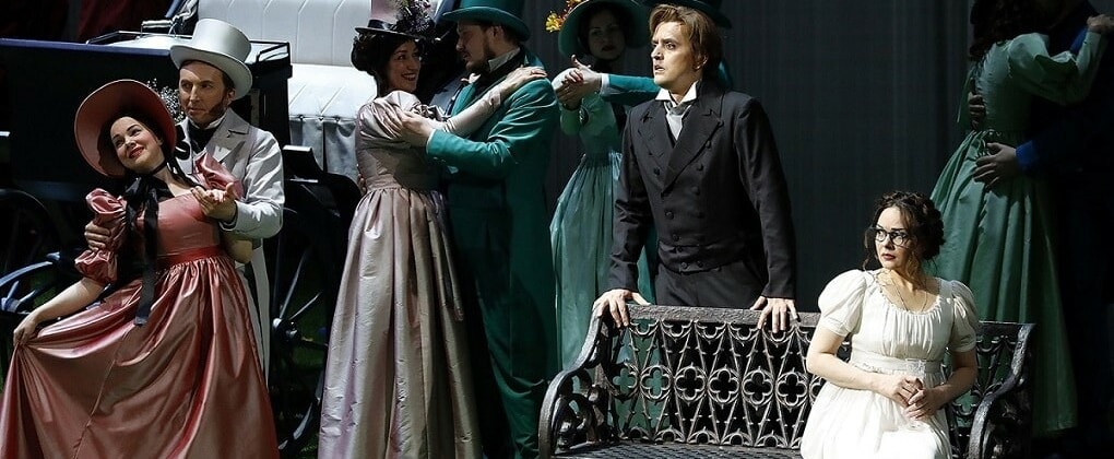 Анна Нечаева (Татьяна) и Алексей Неклюдов (Ленский). Опера П. И. Чайковского “Евгений Онегин” в постановке Евгения Арье. Фото – Дамир Юсупов