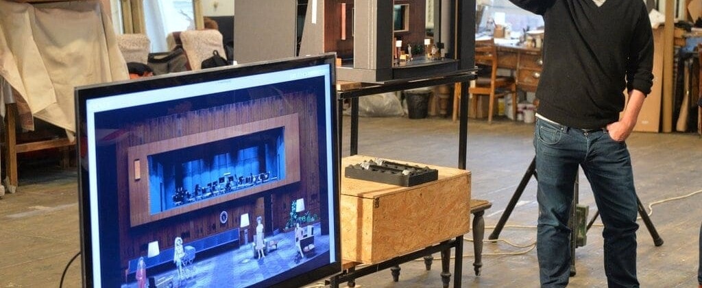 Оперу венгерского композитора Этвёша поставил американский режиссёр Кристофер Олден. Фото - Павел Ворожцов