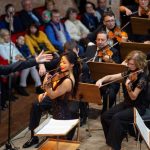 Омский оркестр под управлением Дмитрия Васильева выступлением с Сойонг Йон (Корея) завершил 79-й концертный сезон филармонии