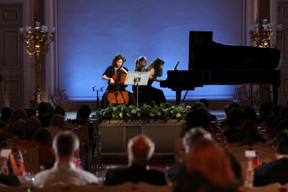 www.classicalmusicnews.ru