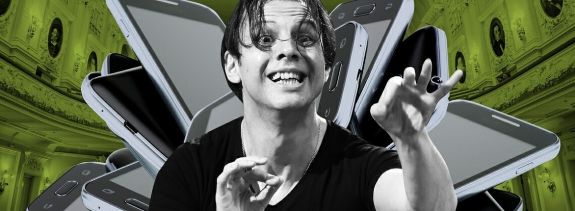 Перед концертами Курентзиса теперь отбирают телефоны