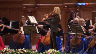 Светлана Безродная и "Вивальди-оркестр" представили спектакль "На родине и на чужбине"