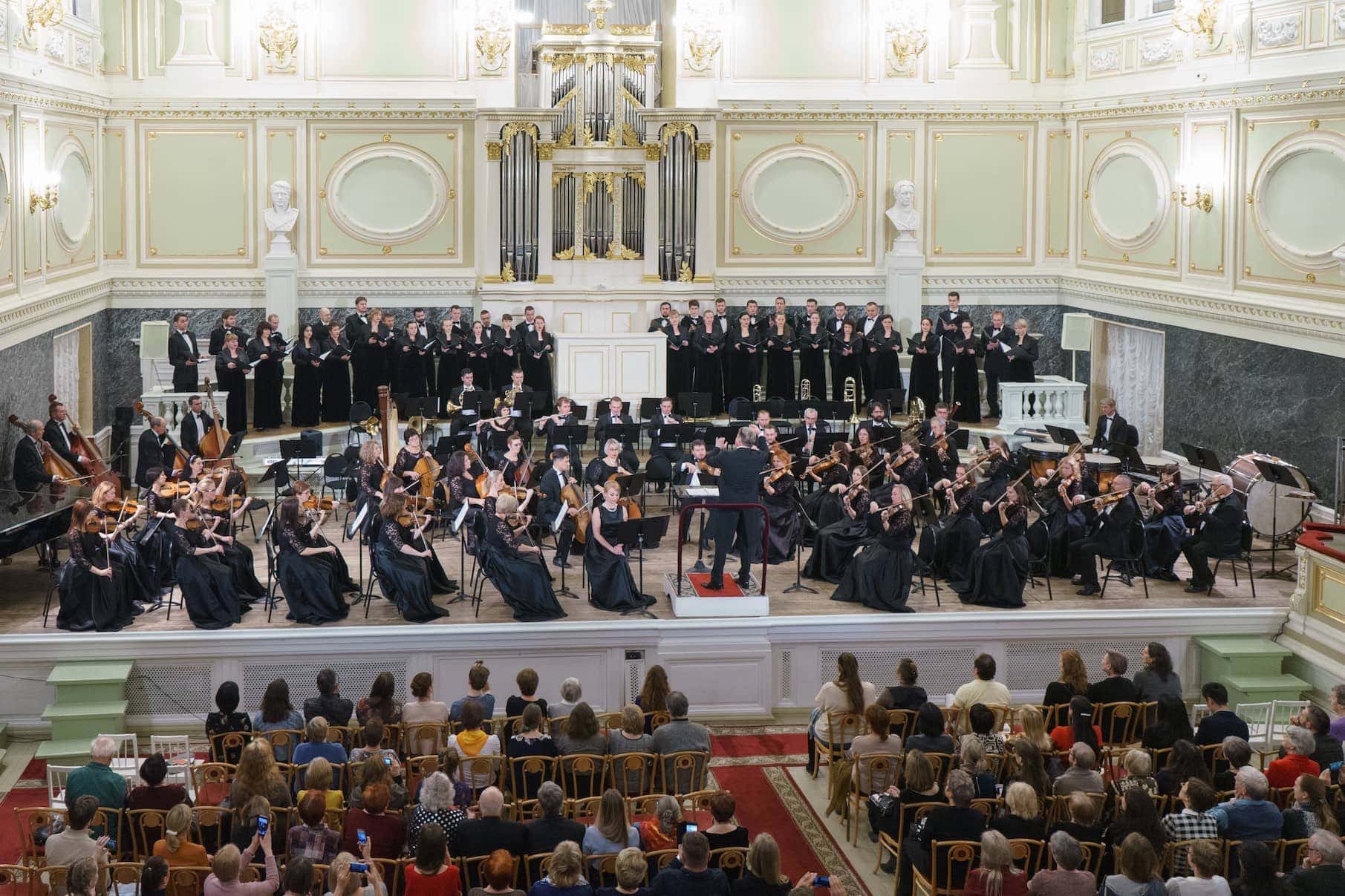 Кантата Гавриила Ломакина "Stabat mater" прозвучала в Государственной академической капелле Санкт-Петербурга
