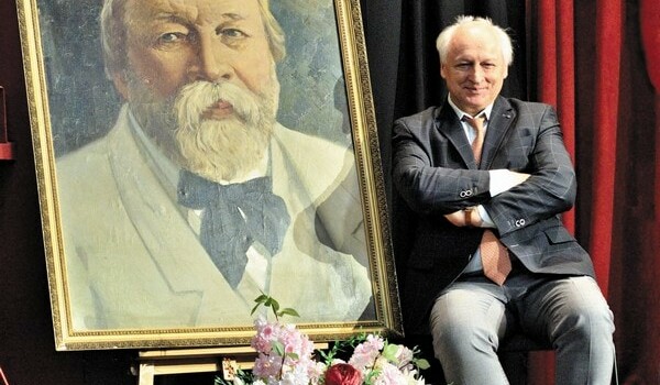 Дух онователя живет в стенах института. Фото - Сергей Ульев