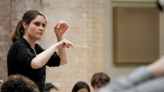 Деляна Лазарева. Фото - Siemens Hallé International Conductors Competition Деляна Лазарева. Фото - Siemens Hallé International Conductors Competition