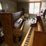 Пианисты из Австралии «спасают» старые фортепиано
