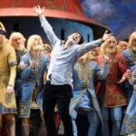 Дуда – Михаил Петренко. Садко – Нажмиддин Мавлянов. Фото - Дамир Юсупов