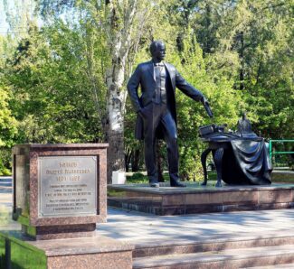 Памятник Андрею Байкову Памятник Андрею Байкову