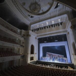 Берлинская Staatsoper, 12 марта, во время прямой трансляции оперы «Кармен», прошедшей при пустом зале © Peter Adamik