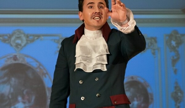 Олег Фоменко в опере «Свадьба Фигаро» (Луганск, апрель 2019). Фото – Марина Машевски