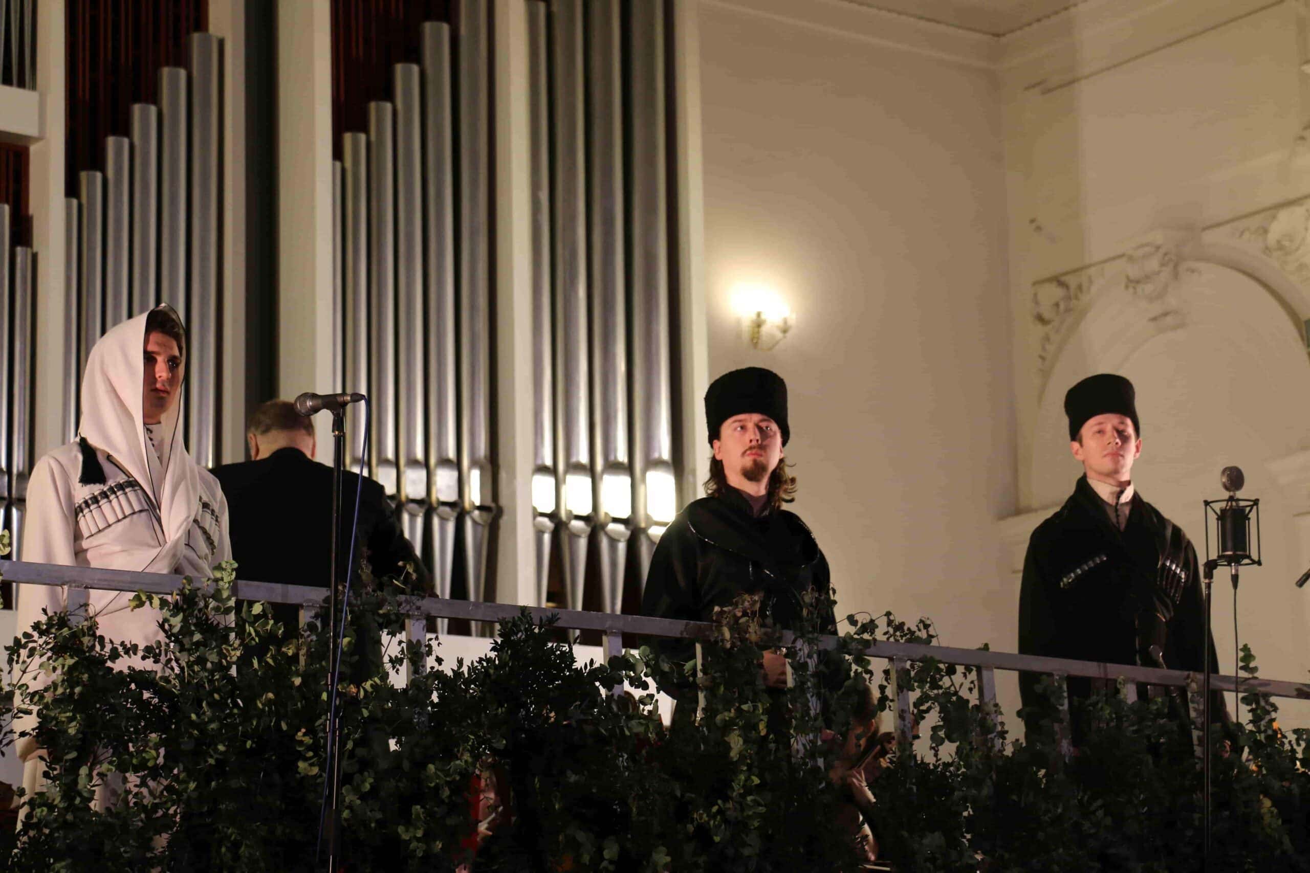 В Саратове состоялась премьера первой в балкарской культуре оперы В Саратове состоялась премьера первой в балкарской культуре оперы