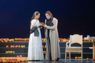 Мария Баянкина и Андрей Бондаренко. "Евгений Онегин" в постановке Алекеся Степанюка. Фото - сайт Мариинского театра