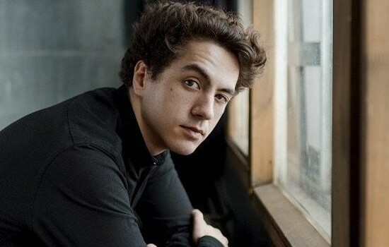 Константин Емельянов