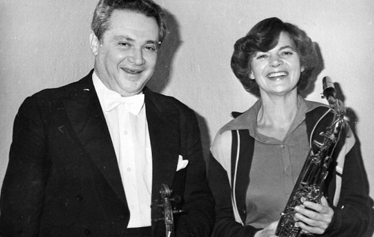 Эдуард Грач и Маргарита Шапошникова перед концертом в БЗК, 1980-е годы Эдуард Грач и Маргарита Шапошникова перед концертом в БЗК, 1980-е годы