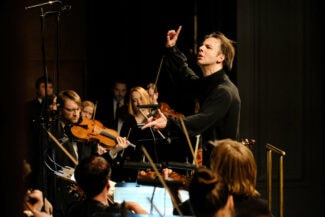 Теодор Курентзис и MusicAeterna 17 мая дадут онлайн-концерт. Фото - Антон Завьялов